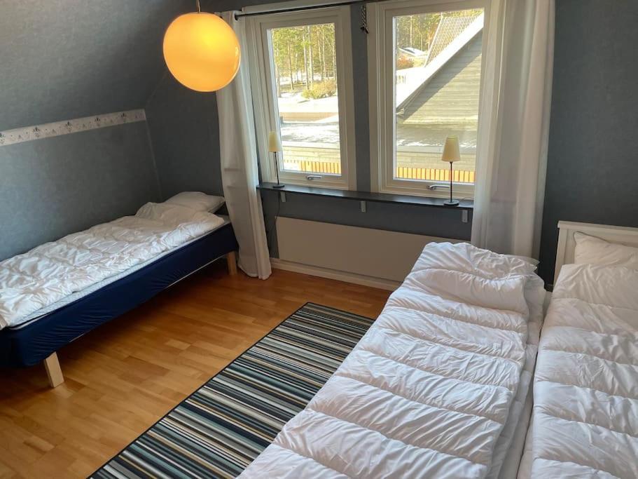 Familjevaenligt Hus Naera Isaberg! Villa Hestra Kültér fotó